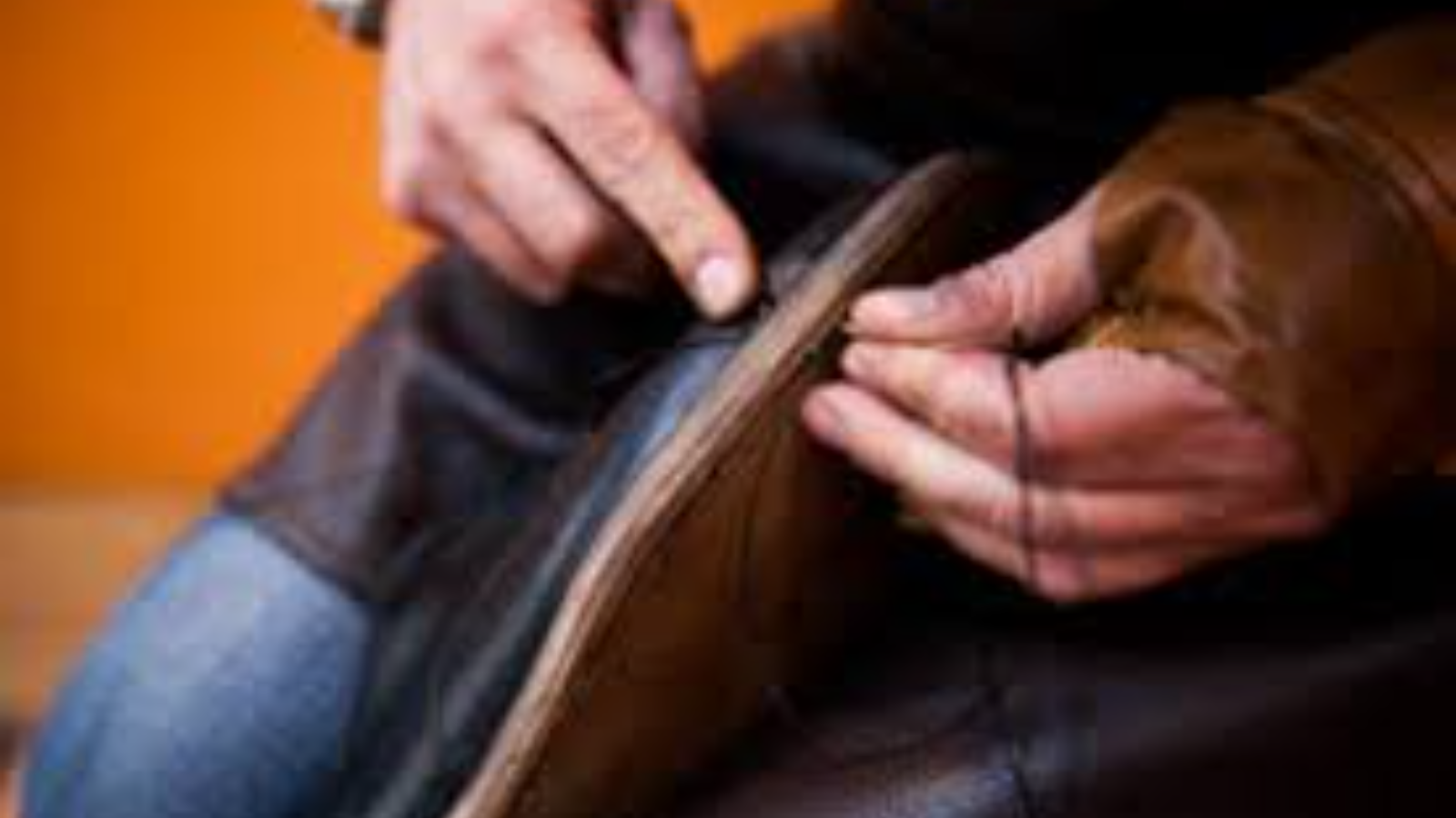 Hacemos arreglos de zapatos en el día.