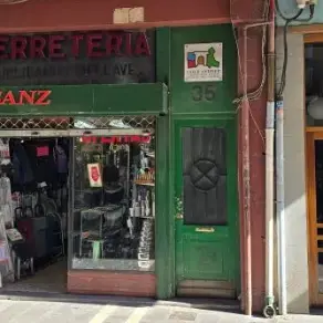 Ferretería Sanz Logo