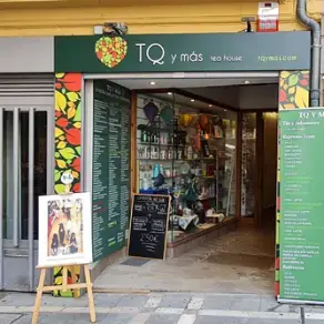 Tq y más Logo