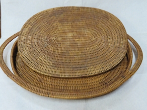 BANDEJA Y SALVAMANTELES DE RATÁN