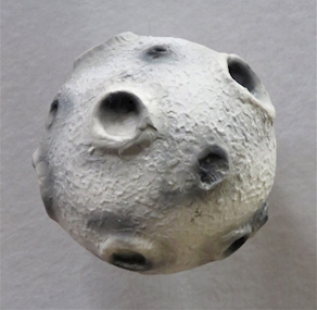 LUNA CRATER GRANDE. PLANETAS FOSFORESCENTES SORGIN.