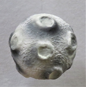 LUNA CRATER PEQUEÑO. PLANETAS FOSFORESCENTES SORGIN.