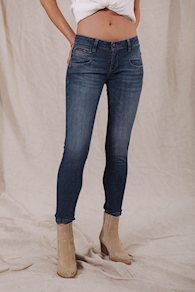 ALEXA CROPPED S-SDM FEVER F103